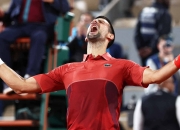 开云体育在线-欧洲网球队绝杀英国网球队，费德勒三分雨点燃全场