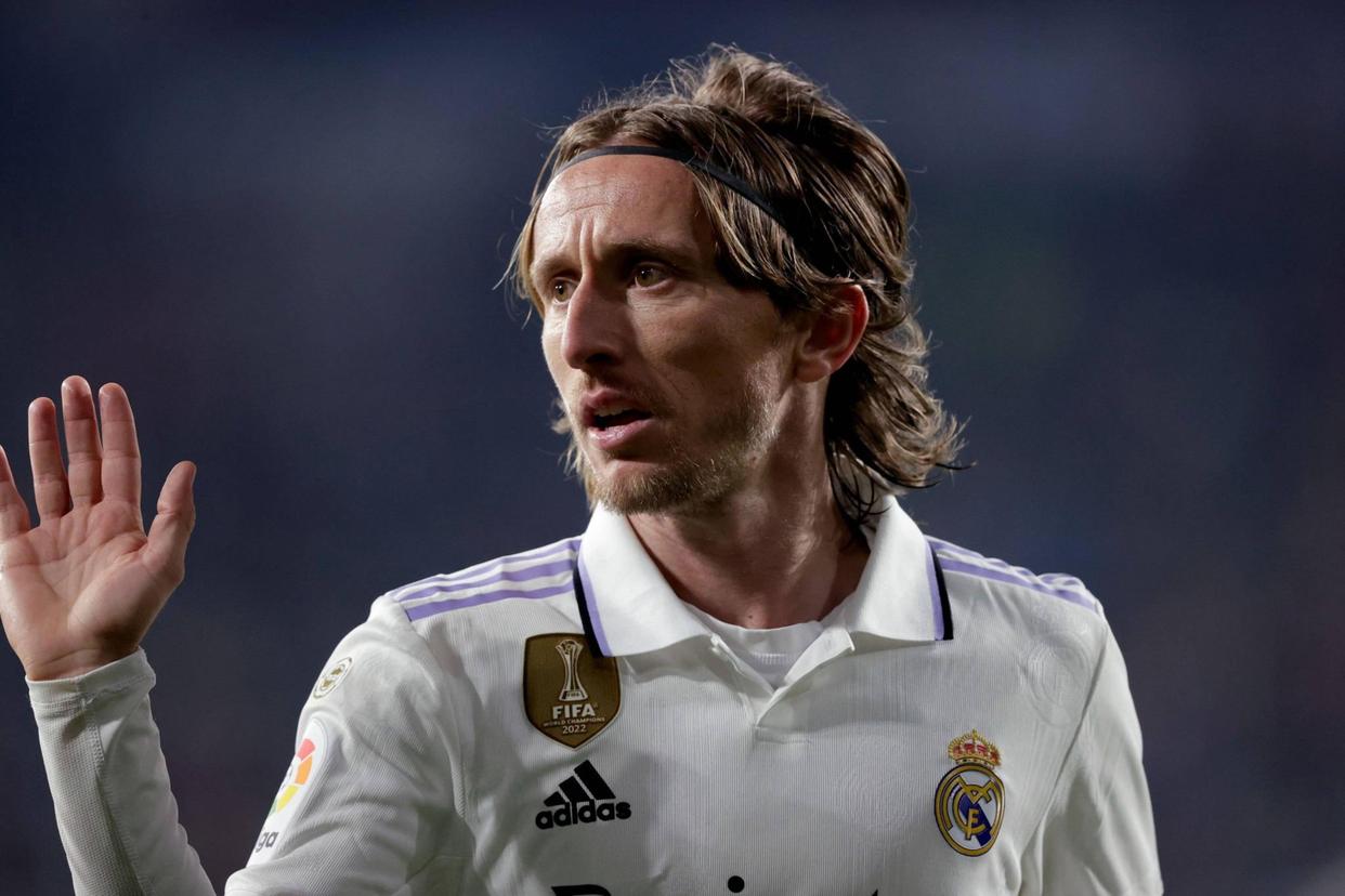 包含秘鲁强势比利时,莫德里奇打破历史纪录的词条 包含秘鲁强势比利时,莫德里奇打破历史纪录的词条