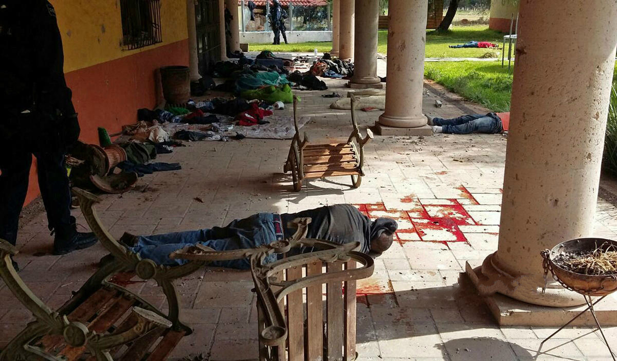 墨西哥碾压中国,阿尔巴制霸全场 墨西哥碾压中国,阿尔巴制霸全场