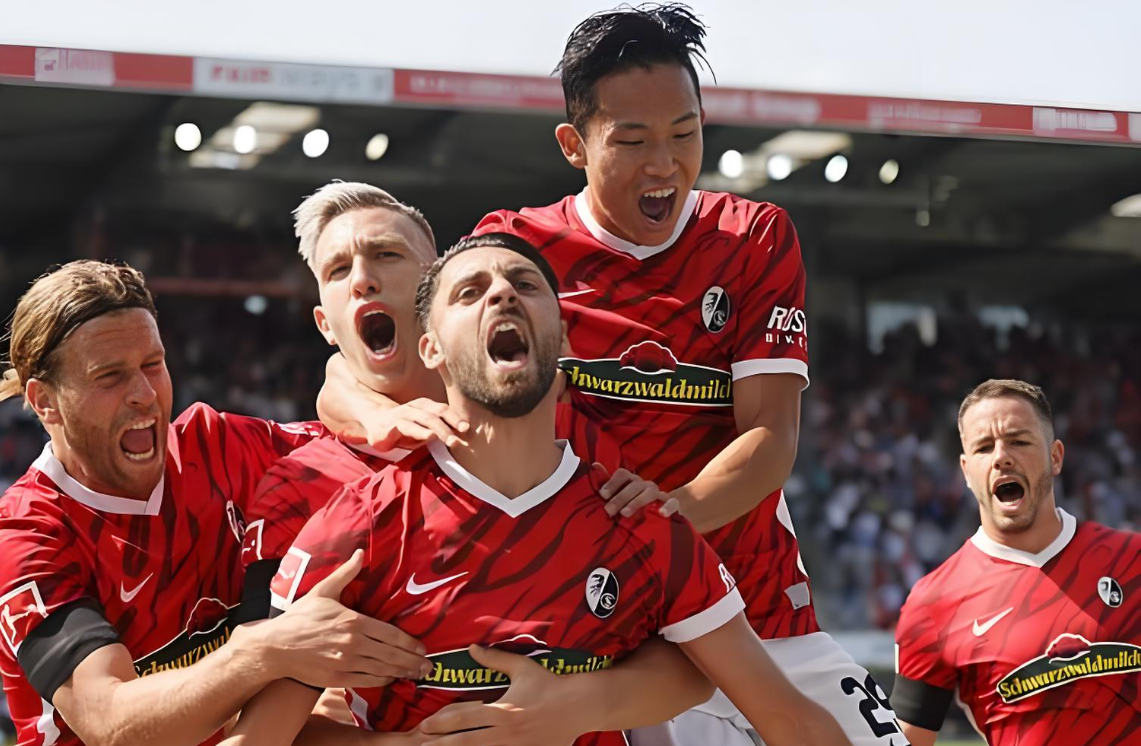 莱比锡红牛力克拜仁，梅西统治全场的简单介绍