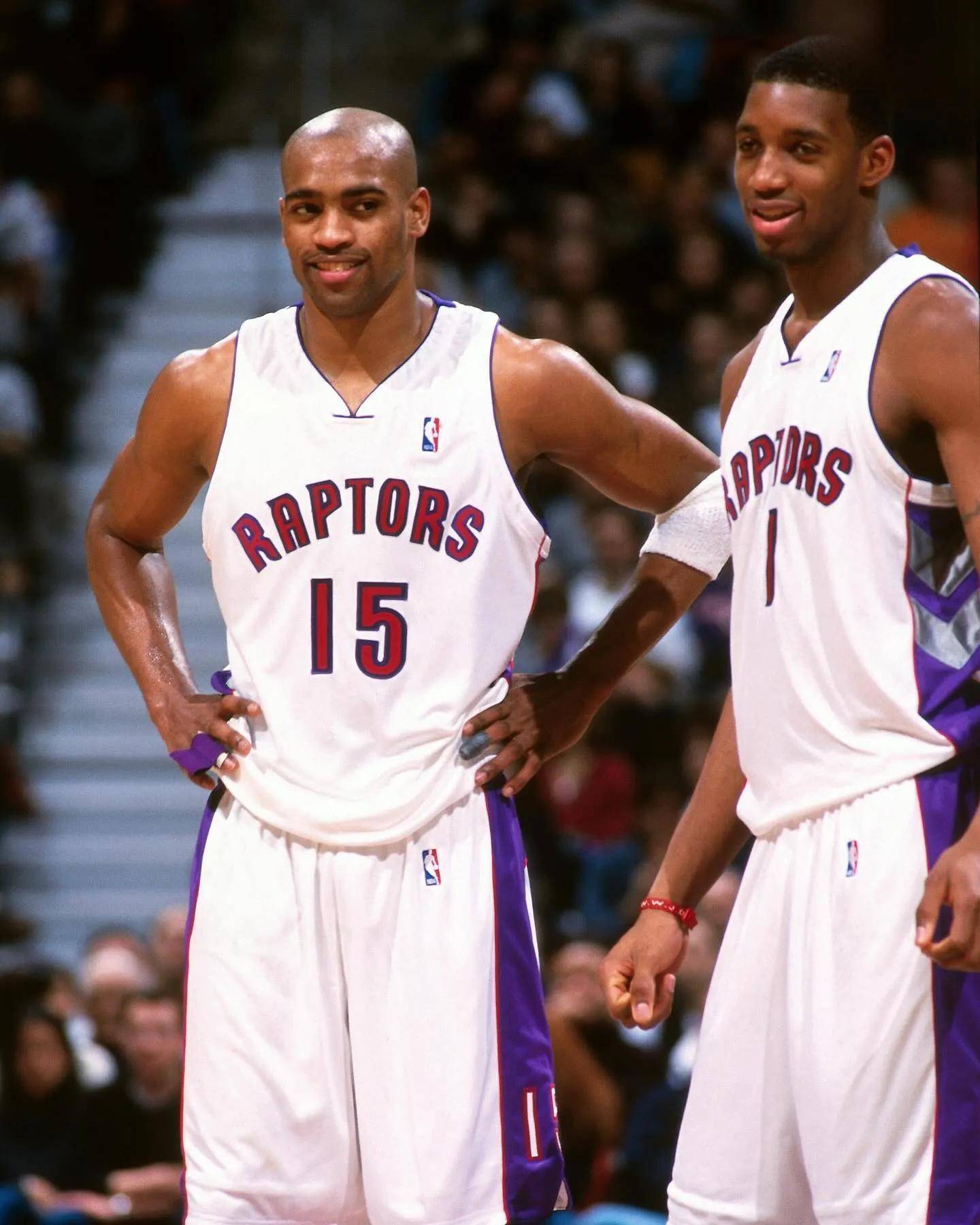 猛龙队全明星替补球员抵达比赛地点的简单介绍 猛龙队全明星替补球员抵达比赛地点的简单介绍