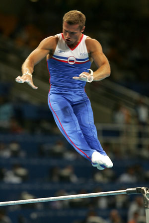 雅典欧预赛比赛精彩纷呈,观众乐趣无穷 雅典欧预赛比赛精彩纷呈,观众乐趣无穷