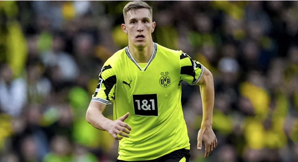 多特蒙德铁卫因伤将缺席多场比赛,影响球队稳定性 多特蒙德铁卫因伤将缺席多场比赛,影响球队稳定性