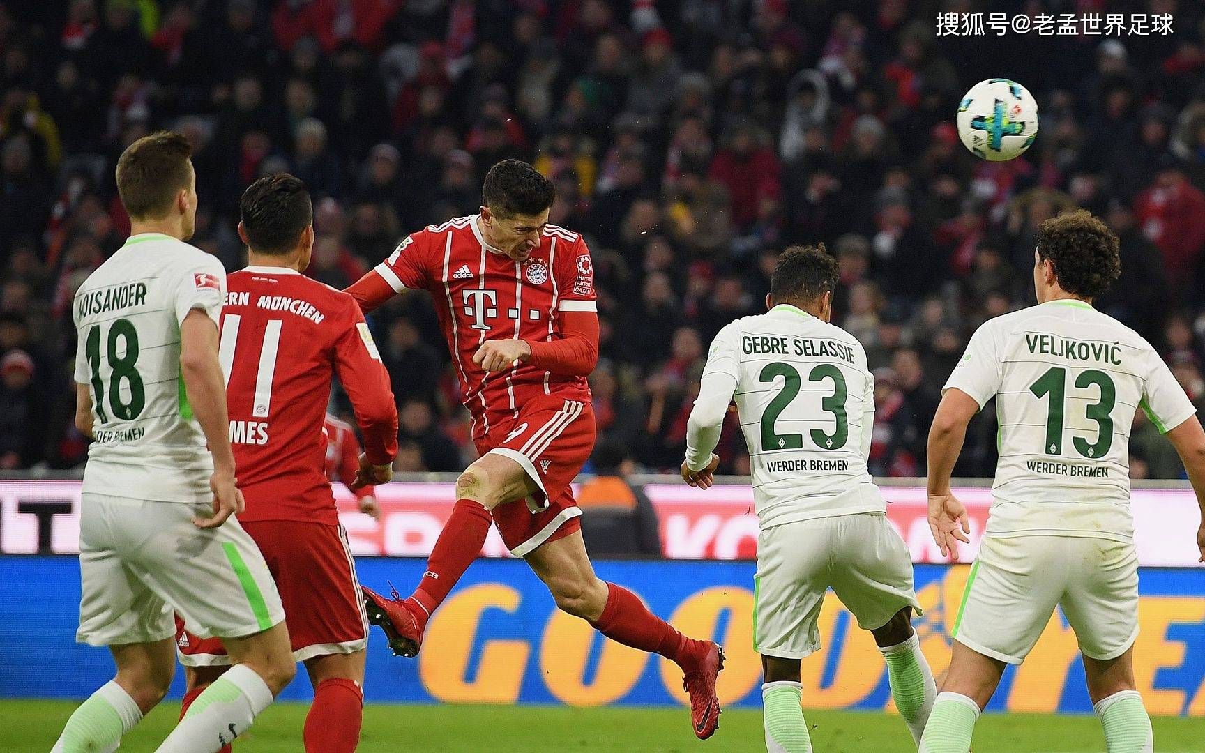 弗赖堡战平汉堡,双方互不相让积分榜继续拉开差距 弗赖堡战平汉堡,双方互不相让积分榜继续拉开差距