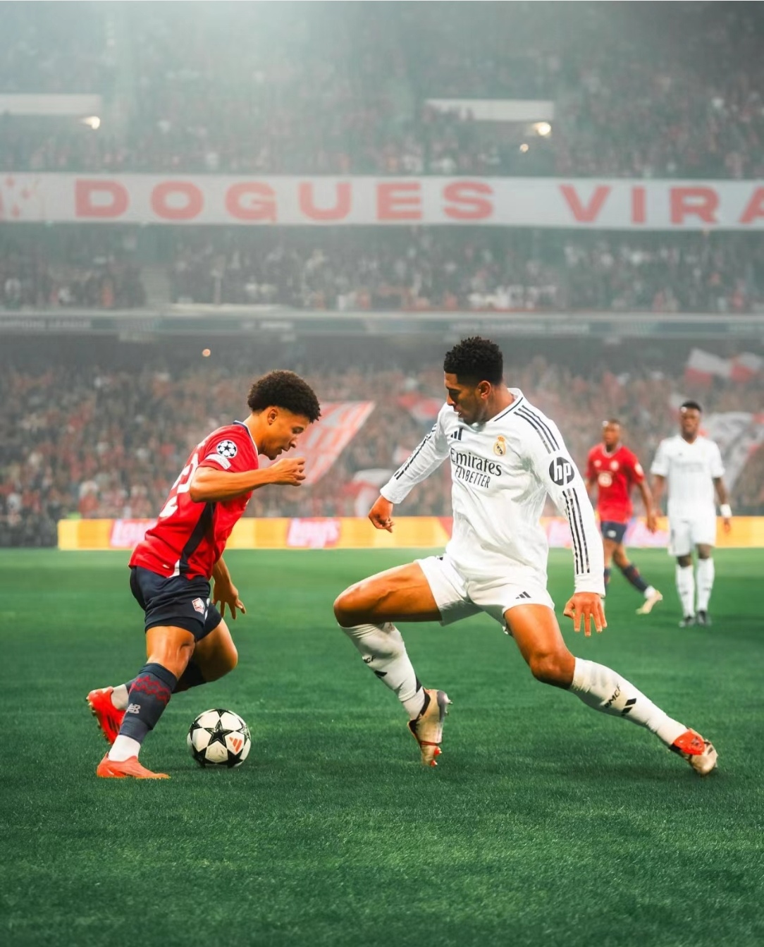 关于足坛巅峰对决，球星云集的豪门之争的信息