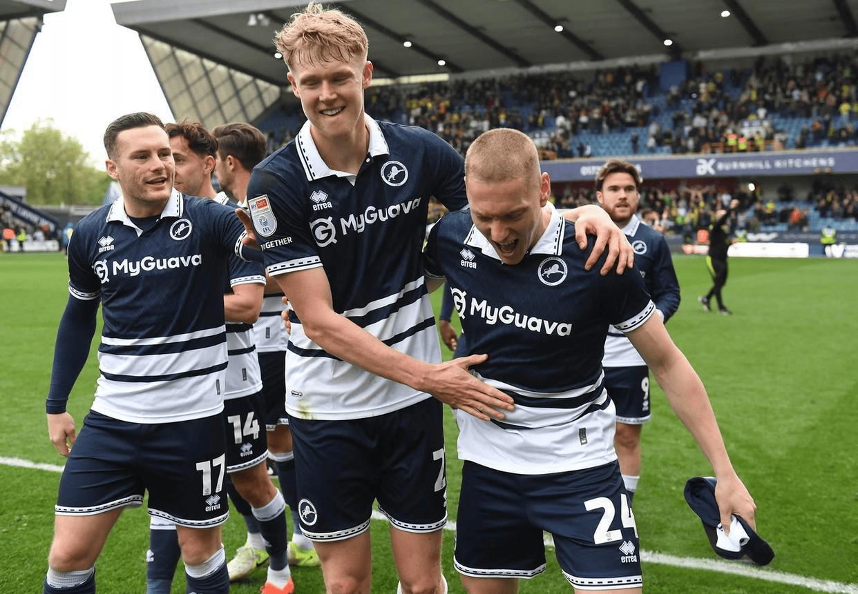 关于斯旺西城主场告捷,赢得比赛关键的信息 关于斯旺西城主场告捷,赢得比赛关键的信息