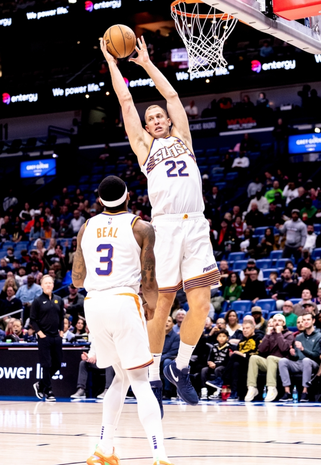 关于公牛鏖战76人,麦科勒姆关键制胜的信息 关于公牛鏖战76人,麦科勒姆关键制胜的信息